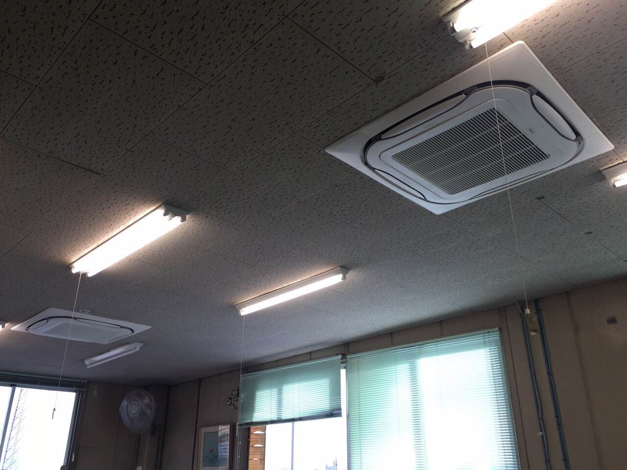 愛知県東浦町 | 業務用エアコン工事 | 27年10月29日